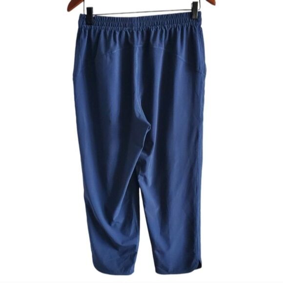 Lululemon Mineral Blue Final Play Crop Size 6 - Picture 2 of 10